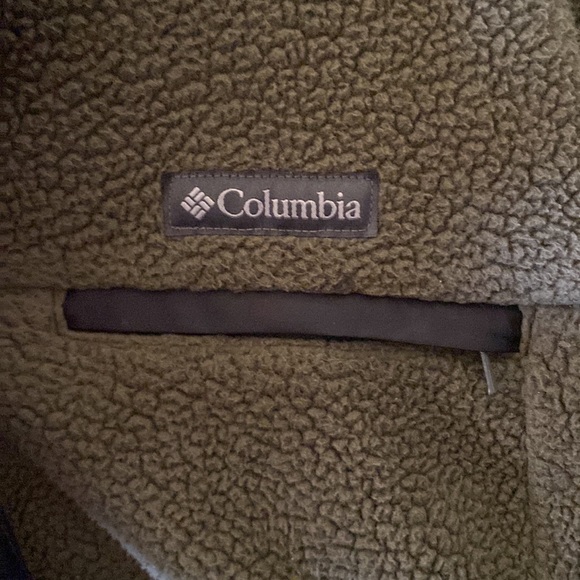 Dark green Columbia pullover - Picture 2 of 5